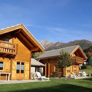 chalets-de-combebelle.fr-provencehotel.com/